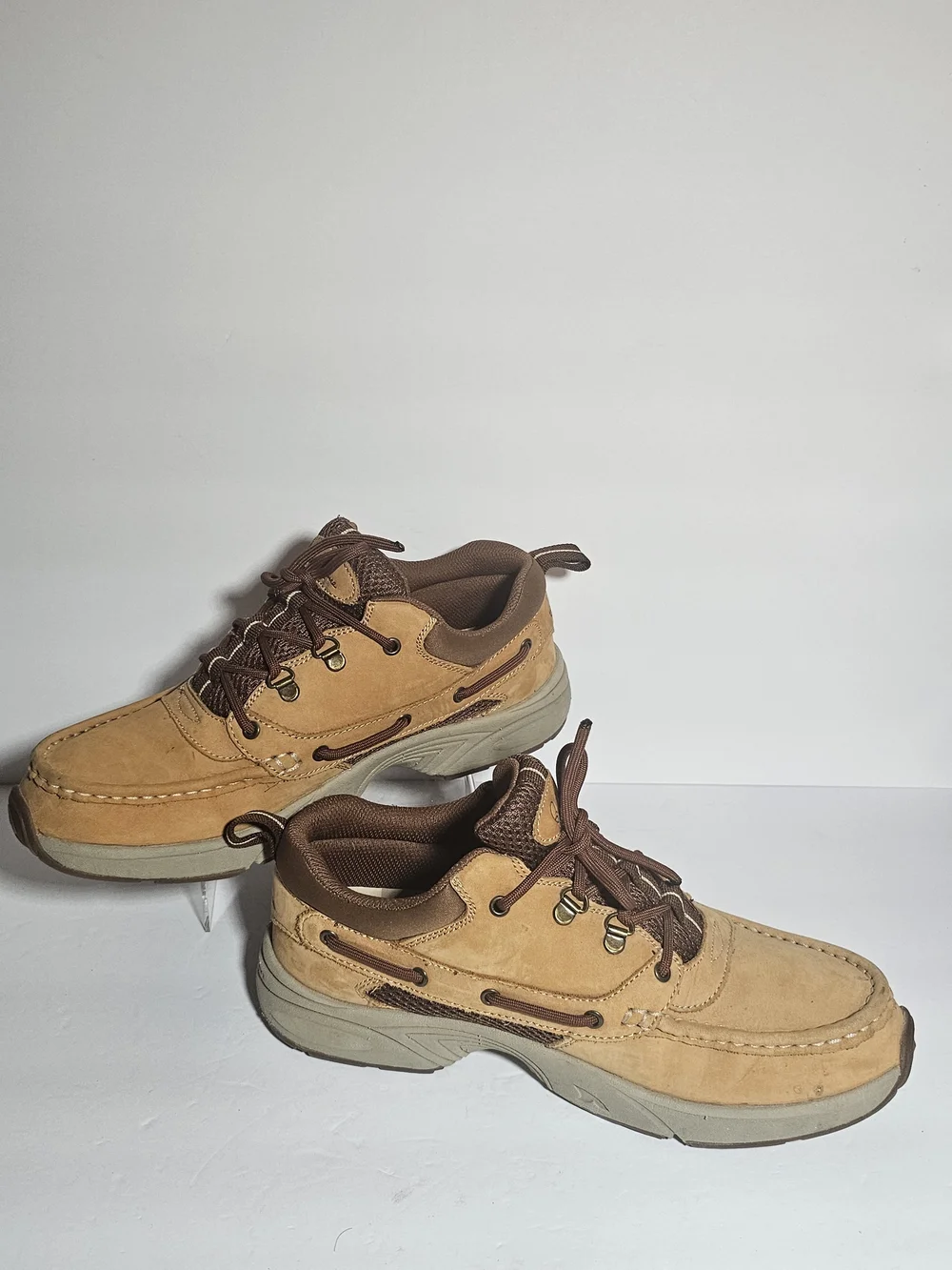 Rugged Shark Size 10.5M Bill Dance Mens Tan Leather Boat Shoes Fishing Sneakers